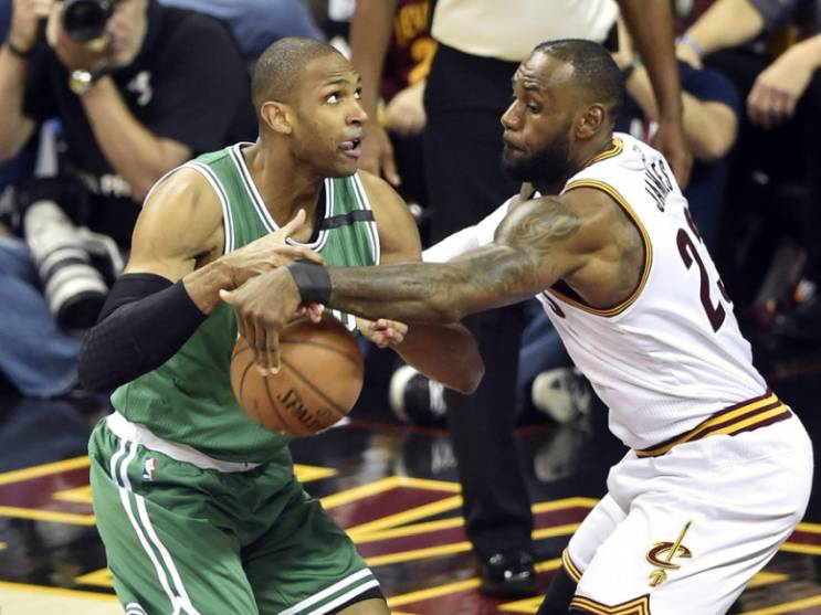 欧文单节二十一分率独行侠逆转活塞延续客场强势  欧文单节二十一分率独行侠逆转活塞延续客场强势