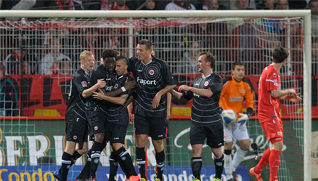 柏林联合防守固若金汤,德甲黑马延续不败神话    柏林联合防守固若金汤,德甲黑马延续不败神话