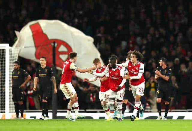  狼队核心内托续约五年，葡萄牙国脚拒绝豪门诱惑